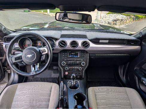 Used 2016 Ford Mustang GT RWD image 28