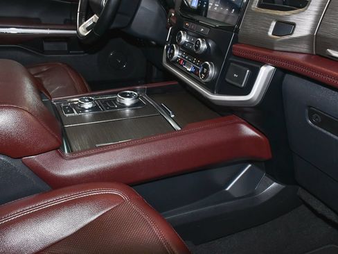 Used 2023 Ford Expedition Limited AWD/4WD image 67