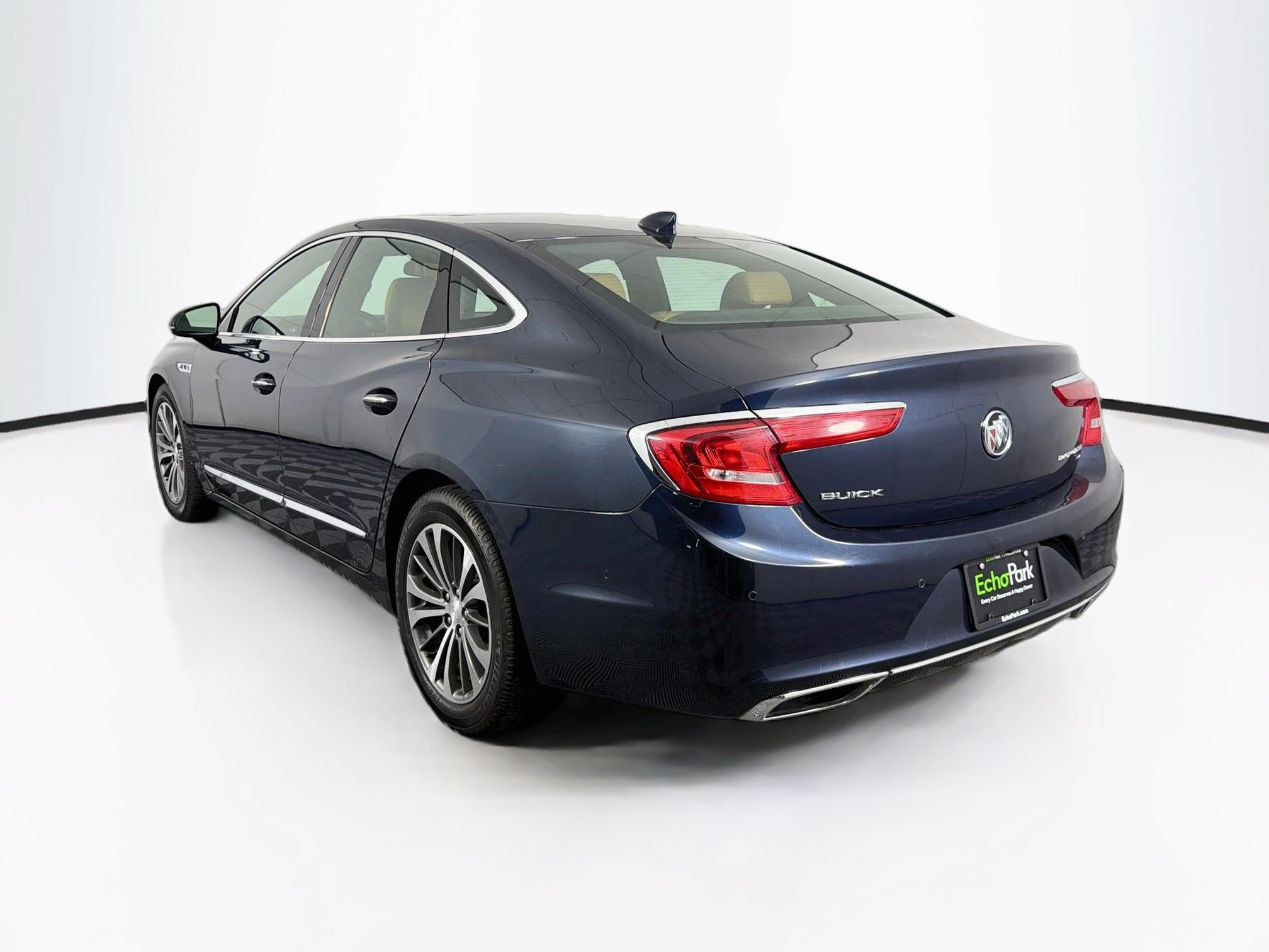 Used 2017 Buick LaCrosse Premium w/ Driver Confidence Package #2 AWD/4WD image 5