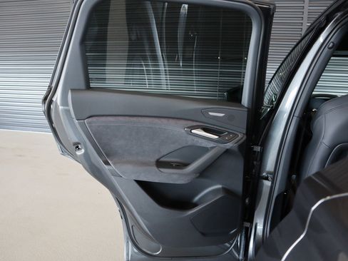 New 2025 Audi SQ6 e-tron Premium Plus image 22