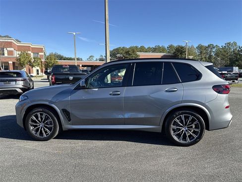 Used 2025 BMW X5 xDrive40i w/ Executive Package image 5