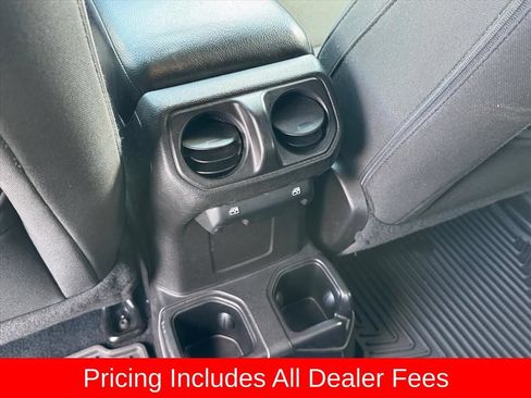 Used 2019 Jeep Wrangler Unlimited Sport AWD/4WD image 12