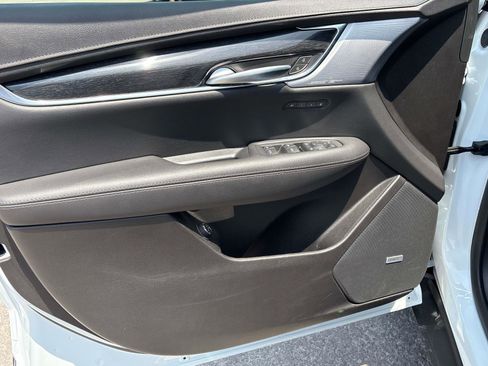 Used 2023 Cadillac XT5 Premium Luxury FWD image 14