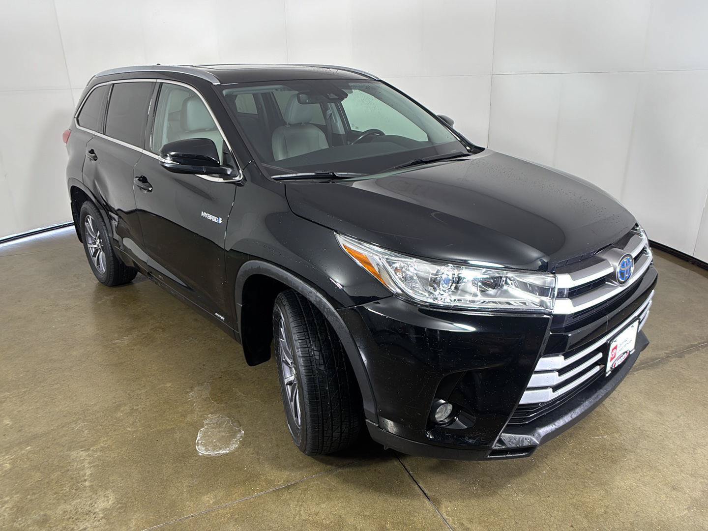 Used 2018 Toyota Highlander XLE AWD/4WD image 7