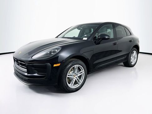 New 2026 Porsche Macan Base image 1