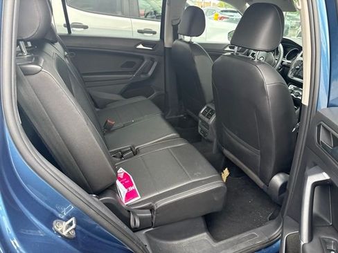 Used 2020 Volkswagen Tiguan SE FWD image 8