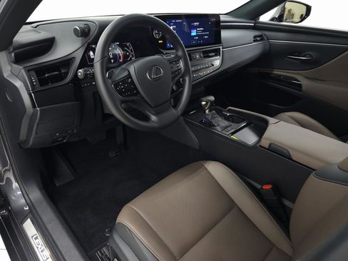 Used 2025 Lexus ES 350 Premium image 16