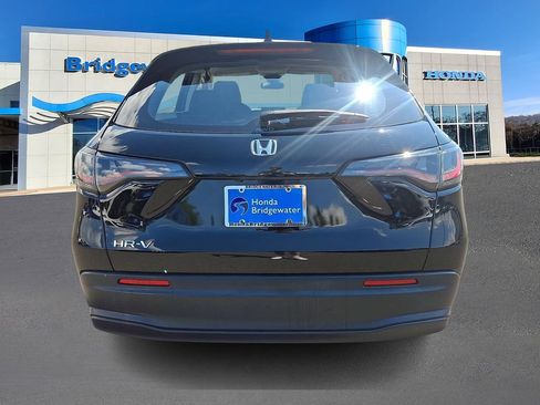 Used 2023 Honda HR-V LX image 5
