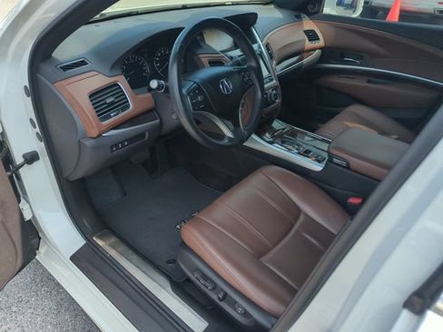 Used 2018 Acura RLX w/ Technology Package FWD image 10