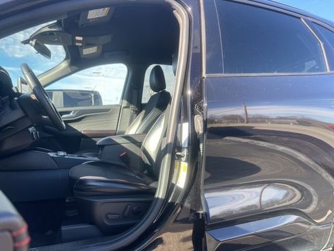 Used 2024 Ford Escape ST-Line image 35