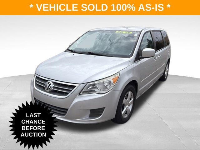 Used 2010 Volkswagen Routan SE FWD 360° Tour