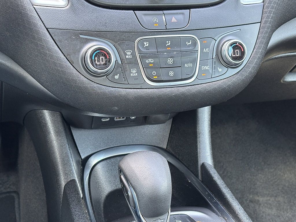 Used 2025 Chevrolet Malibu LT FWD image 21