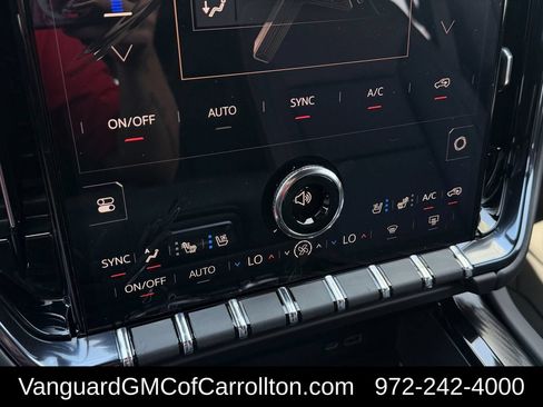 New 2026 GMC Yukon AT4 w/ AT4 Premium Plus Package AWD/4WD image 17