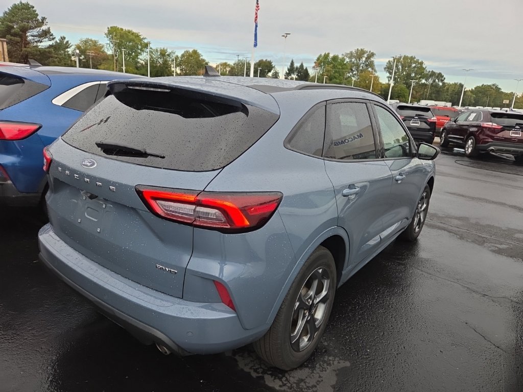 Certified 2024 Ford Escape ST-Line w/ Tech Pack #1 AWD/4WD image 12
