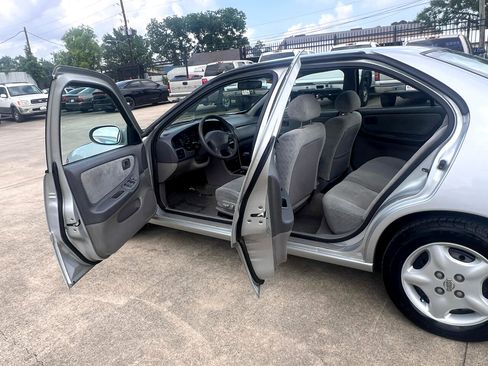 Used 2001 Nissan Altima GXE image 40
