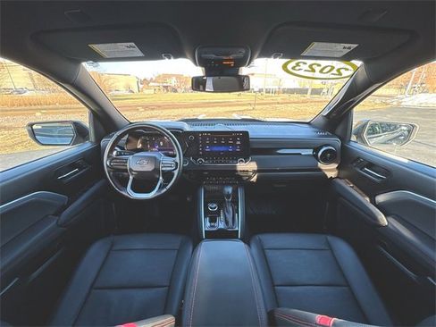 Used 2023 Chevrolet Colorado Z71 w/ Z71 Convenience Package 2 image 20