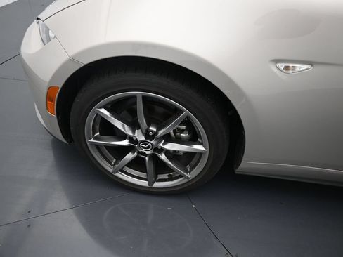 Used 2022 MAZDA MX-5 Miata RF Grand Touring w/ Weather Package RWD image 15