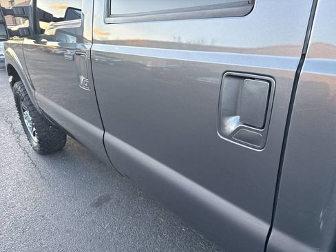 Used 2014 Ford F250 Lariat w/ Chrome Package image 30