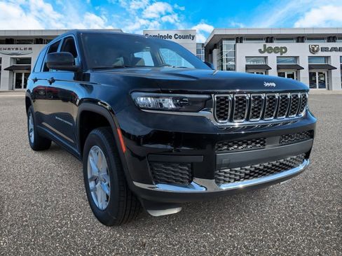 New 2025 Jeep Grand Cherokee L Laredo w/ Luxury Tech Group I RWD image 2