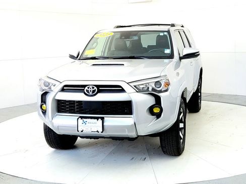 Certified 2023 Toyota 4Runner TRD Off-Road Premium AWD/4WD image 2