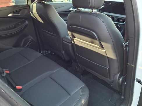 Used 2024 Buick Encore GX Preferred w/ Comfort Package AWD/4WD image 10