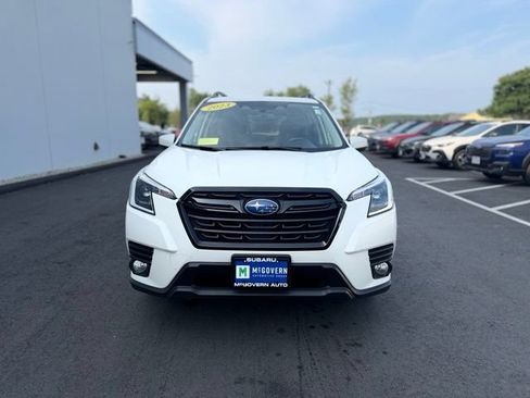 Used 2023 Subaru Forester Premium AWD/4WD image 3