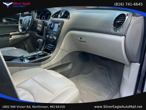 Used 2013 Buick Enclave Leather FWD image 16
