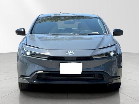 Used 2023 Toyota Prius LE FWD image 9