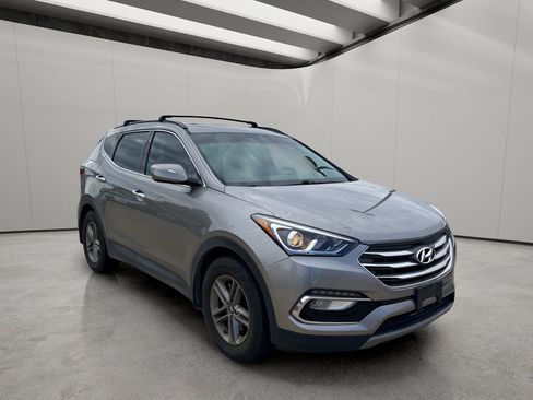 Used 2018 Hyundai Santa Fe Sport FWD image 7