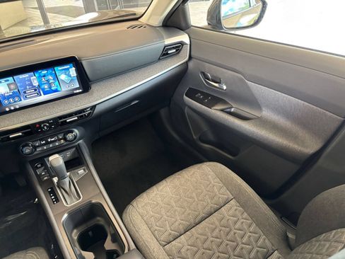 Used 2026 Nissan Kicks SV w/ Cold Weather Package FWD image 34