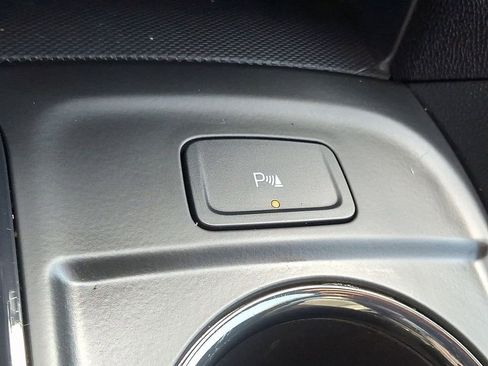 Used 2022 Chevrolet Equinox RS AWD/4WD image 37