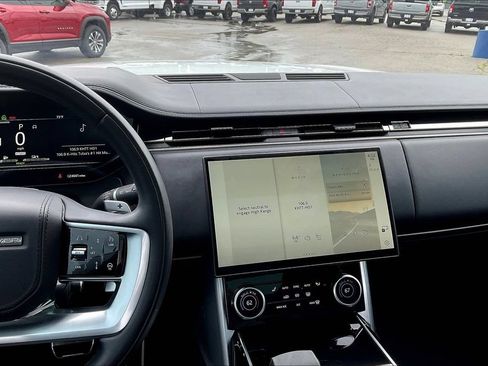 Used 2023 Land Rover Range Rover SE AWD/4WD image 13