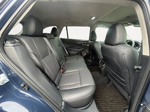 Used 2025 Subaru Outback Limited image 11