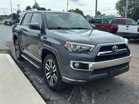 Used 2016 Toyota 4Runner Limited AWD/4WD image 10