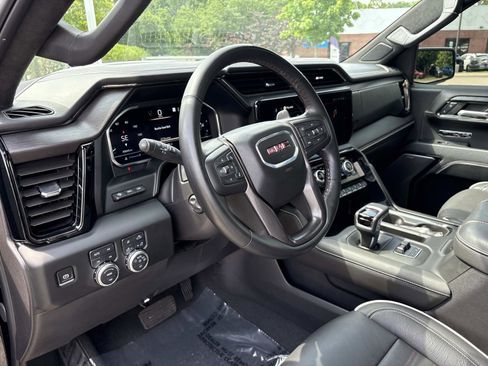 Used 2024 GMC Sierra 1500 AT4X AWD/4WD image 19