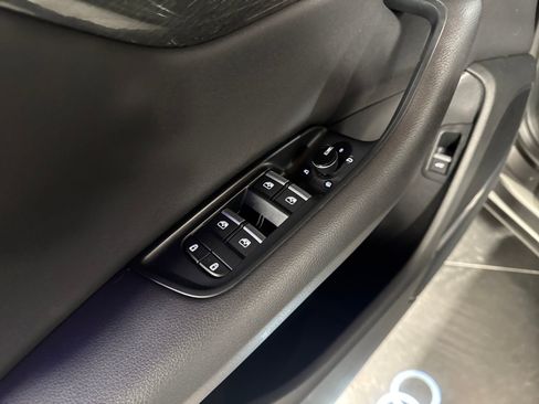 Used 2020 Audi Q8 Prestige w/ Prestige Package image 26