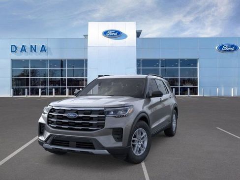 New 2026 Ford Explorer Active image 2