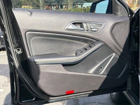 Used 2018 Mercedes-Benz GLA 250 image 9