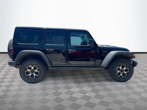 Used 2022 Jeep Wrangler Unlimited Rubicon w/ Cold Weather Group AWD/4WD image 5