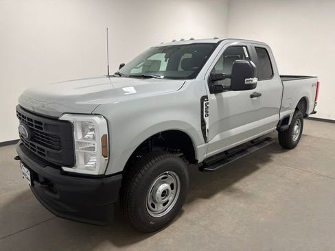 New 2026 Ford F250 XL w/ XL Driver Assist Package AWD/4WD image 7