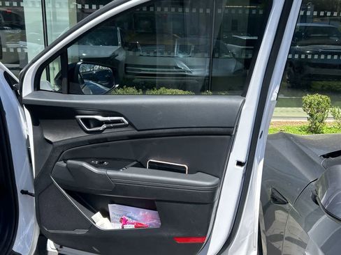 Used 2025 Kia Sportage X-Line w/ Premium Package image 13