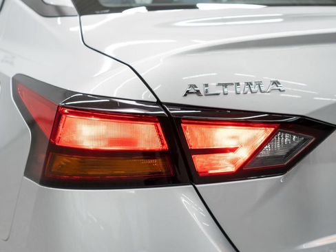 Used 2019 Nissan Altima 2.5 S AWD/4WD image 35