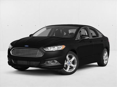 Used 2015 Ford Fusion SE FWD image 1