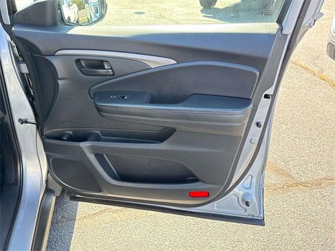 Certified 2023 Honda Passport TrailSport image 6