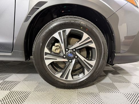 Used 2025 Subaru Crosstrek 2.5i Premium AWD/4WD image 11