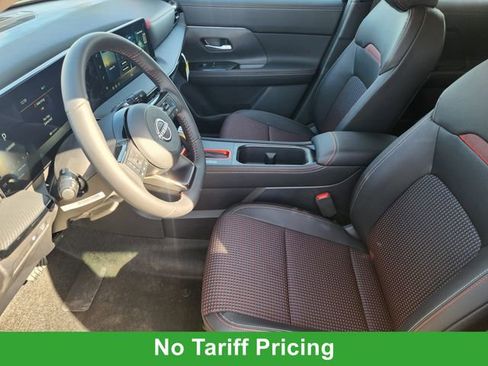 New 2026 Nissan Kicks SR image 10