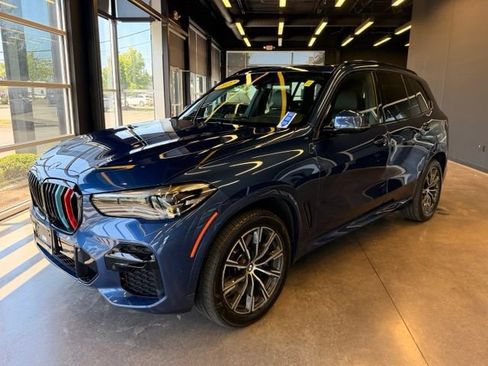 Used 2022 BMW X5 M50i w/ Climate Comfort Package AWD/4WD image 1