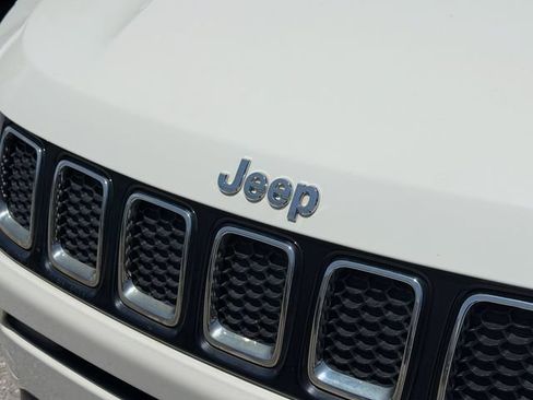 Used 2020 Jeep Compass Latitude w/ Safety & Security Group FWD image 3