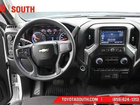 Used 2022 Chevrolet Silverado 1500 Custom AWD/4WD image 11
