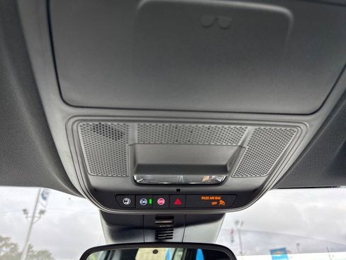 New 2025 GMC Acadia Elevation w/ Elevation Premium Package image 30